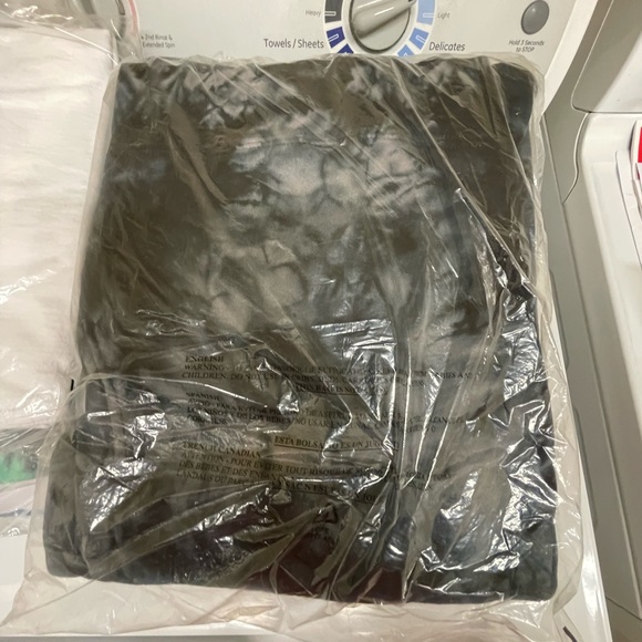 21 Pilots Black Pullover Hoodie - Picture 3 of 3